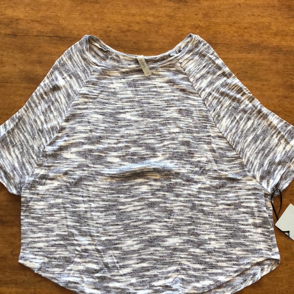 Tops - Really fun grey Knit top my Jules Los Angeles.